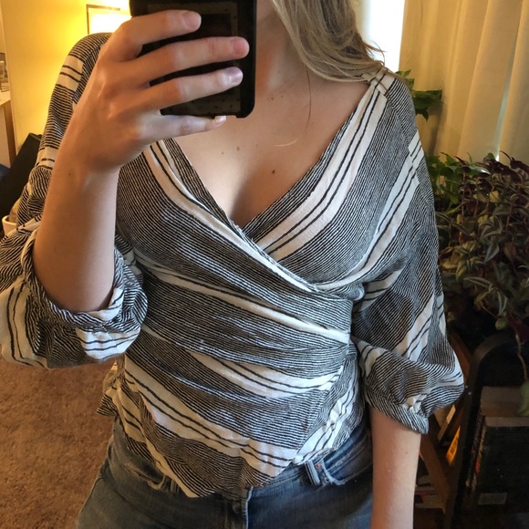 Tie around striped top - Picture 1 of 5